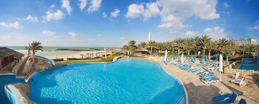 Coral Beach Resort Sharjah Exterior photo